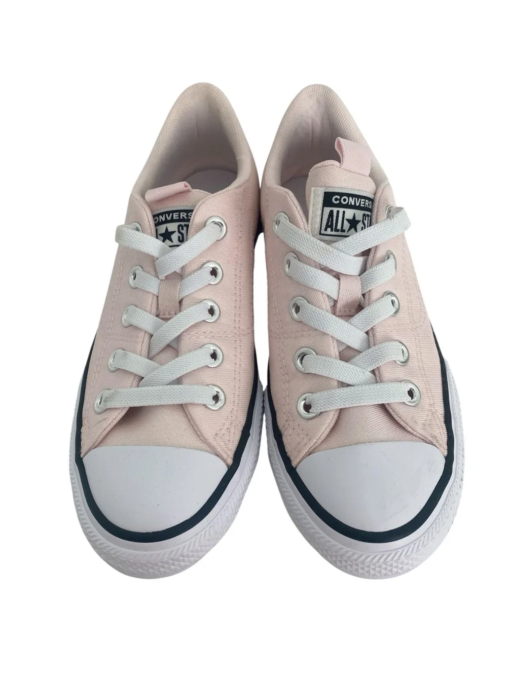 CONVERSE Girls’ Chuck Taylor All Star Low-Top Sneaker in Glittery Pink Size: 3